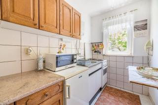 Mediterranes Ferienhaus nur 550 Meter zum Strand mit Grillbereich, privater Terrasse, Parkplatz - Baška - 6