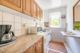 Mediterranes Ferienhaus nur 550 Meter zum Strand mit Grillbereich, privater Terrasse, Parkplatz - Baška - 5