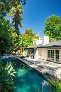 6 Minutes to Universal with Game Room, Heated Pool & Spa - 3