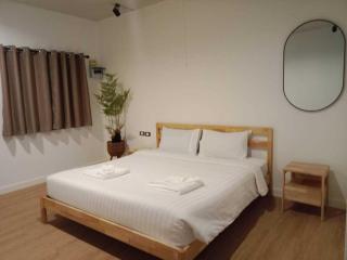Collection O Patong Beach Phuket formerly RQ Hotel - Patong - 0