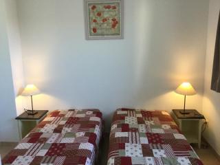 Charming rental with shared-pool in Mouries - Mouriès - 2