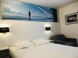 Hotel The Originals Bernay Acropole - 6
