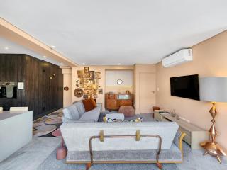 Sea Point 2-Bed Designer Pad with Rooftop Pool - 4