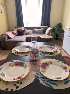 Cozy & Family Apartment for 4 Guests & Free Parking - Bansko - 0
