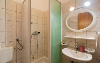 One-Bedroom Apartment In Vrboska - Vrboska - 1