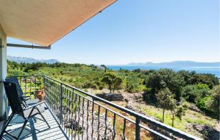 Awesome Apartment In Sucuraj With Wifi - Sućuraj - 2