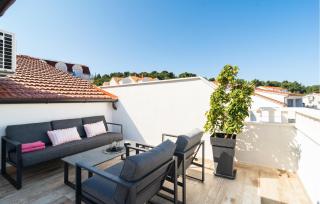 2 Bedroom Lovely Apartment In Hvar - Hvar (Lesina) - 3