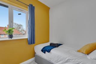 Modern comfy 3BR 5Guest-Foosball-Central-Parking - Nottingham - 1