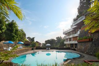 Royal Hotel Tretes - Prigen - 8