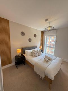 Stylish Two Bedroom Apartment - Two Bathrooms - Balcony - Fast WiFi 405SW - Birmingham - 9