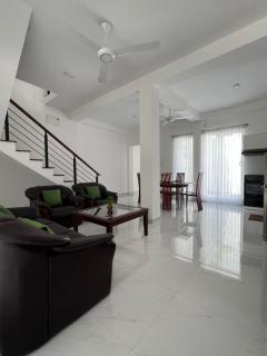 Tranquara Battaramulla - 10 mts to Passport & ID Office - 0