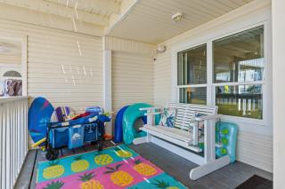 Beach Escape, King Suite, Ocean Views, Pet Friendly - Destin - 7