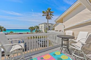 Beach Escape, King Suite, Ocean Views, Pet Friendly - Destin - 0