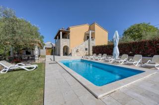 Villa Ladonja with Private Pool and Sauna - Marasi - 0