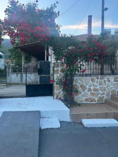 Villa Saris - - 9
