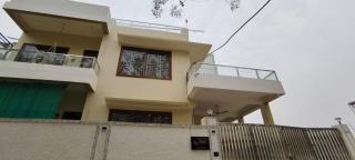 Luxury Villa, 5 Min DLW, 10 Min Station & BHU - Varanasi - 3