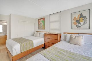 Waikiki Condo with Diamond Head Views, 1 Block from Beach plus Free Parking (10701) - Honolulu - 2