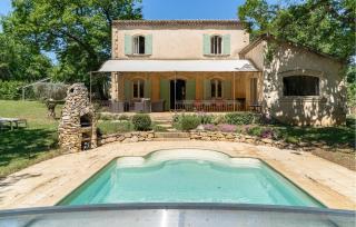 4 Bedroom Pet Friendly Home In Apt - 9