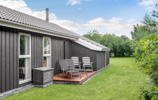 Lovely Home In Grenaa With Kitchen - Grenå - 2