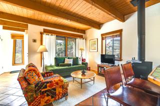 Walk to Santa Fe Plaza Condo with Pool and Hot Tub! - Santa Fe - 6