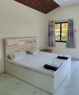 Shri Swami Krupa Holiday Resort - Alībāg - 2