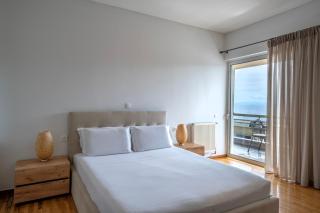 Coral Apartment-Three Bedroom Apartment with Balcony and Sea View - Athen - 3