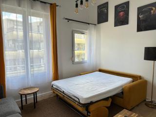 Elegant 2 Bedroom Apartment with Free Parking Paris St-Denis by Immo Kit BNB - 4