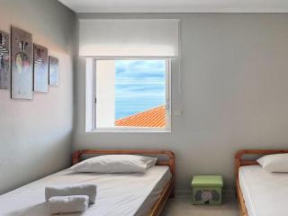Rona Vista Suites cozy veranda - Polychrono - 3