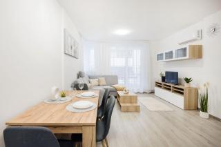 Stylish Living with Private Terrace - Budapest - 0