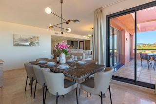 ELZE Panoramic Sea View Luxury Apartment - Mijas Costa - 9