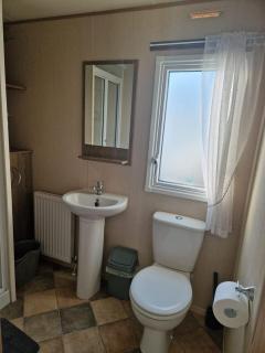 Dsmercer caravan sealands - 3