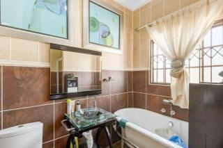 Aaybee Recreational Home - Midrand - 8