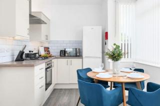 NEW Stanley House - Stunning 2 Bedroom House - Etruria - 8