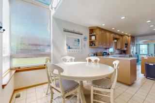 Water's Edge at Dines Point - 3