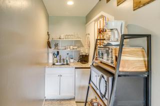 Mtn-View Eureka Apartment Walk to Eateries! - Eureka - 1