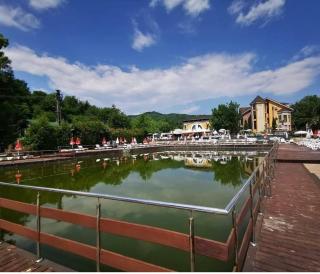 Hotel Baia Rosie Resort - Slănic - 3