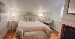 Historic Wilson-Guy House - 2