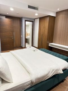 Premium Signature Luxuary Penta Square Appartments DHA Phase 5 Lahore - 7