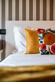 Emilio's Rooms - - 1