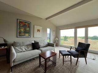 Beachfront Cottage With Sea View And Wild Nature, - Humble - 8