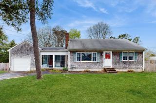 Captain's Escape - South Yarmouth - 9