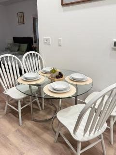 Vine Loft FREE DESIGNATED PARKING & WIFI close to Universal Studios - 4