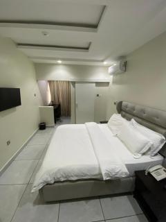 Emmaag Hotel, Ibadan - 8