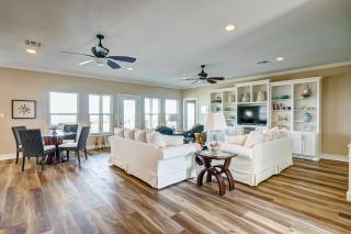 CoCo Beach by Bolivar Escapes - Crystal Beach - 4