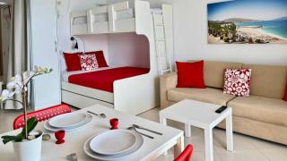 Red Berry Apartment - 8