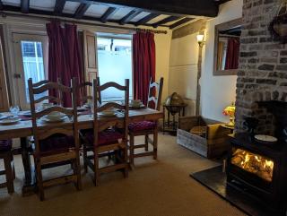 Compton House - Llanfyllin - 3