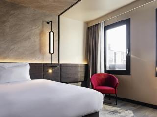 Novotel Paris Suresnes Longchamp - Suresnes - 2