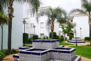 Beach Apartment - Sleeps 6 Pool & Private Terrace - Marbella - 5
