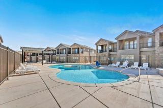 Snow Canyon Escape in St George with Community Pool and Hot Tub - Ivins - 0