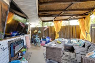 6 Mi to Siesta Beach Outdoor Oasis with Hot Tub - Sarasota - 0